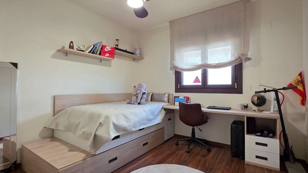 Property 2464 - Image 39